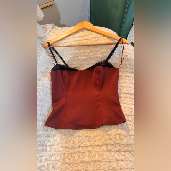 Reformation Melanie Top In Red, brand new without tags, never worn, no flaws. - Picture 6 of 11